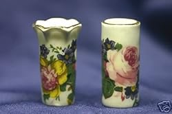 Dollhouse Miniature Elegant 2 piece Roses Vase Set in Porcelain