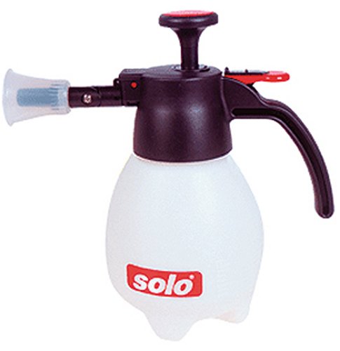 Childrens Toyshop  Outdoor Living : Solo 1-Liter Piston Pump Hand Sprayer #418