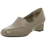 Easy Street Womens Enjoy Gored Slip on