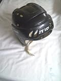 iTECH Black Ice Hockey Helmet - size is 6 3/4 - 7 1/8 - EXCELLENT STRUCTUAL condition