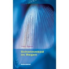 Schwimmbad im Regen.