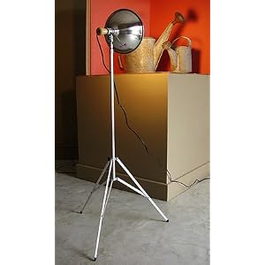 Metal-Studio-Lamp-with-Telescopic-Stand