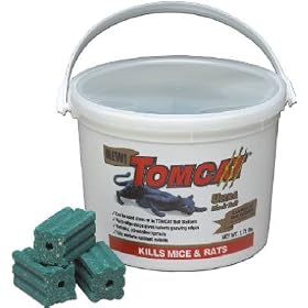 Motomco #31255 1.75LB Mouse Bait Block by MOTOMCO LTD