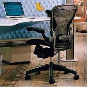 Herman Miller Aeron Chair Medium Size (B)
