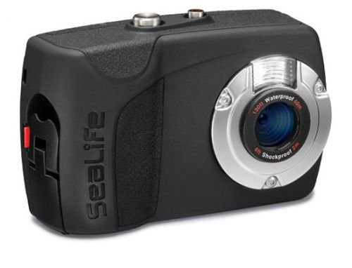 SeaLife ReefMaster Mini Digital Underwater Dive Camera (Waterproof to 200 Feet) Includes Mini Wide Angle Lens