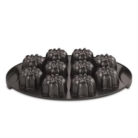 Berndes Mini Cup Crown Cake Pan by Berndes