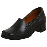Naturalizer Women's Symbolize Loafer
