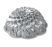 Nordic Ware Chrysanthemum Bundt Pan