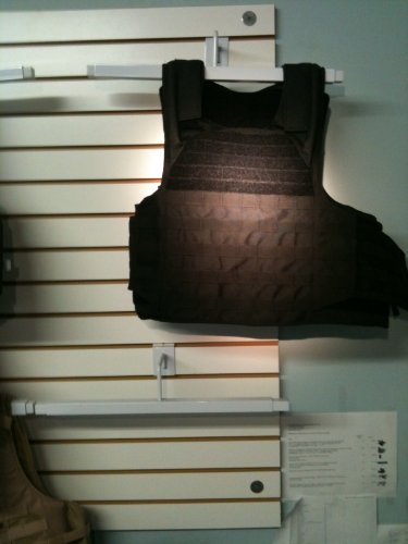 POINT BLANK BALLISTIC TAC 1 VEST, LEVEL IIIA, COLOR-BLACK, SIZE LARGE (46R) BULLET PROOF VEST - WITHOUT POLICE LOGO - NO LOGO IN FRONT OR BACK, VELCRO TO PUT LOGO