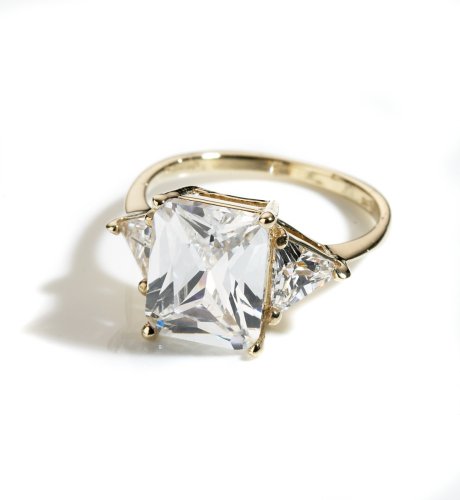 9ct Gold 3 Stone Ring Size M