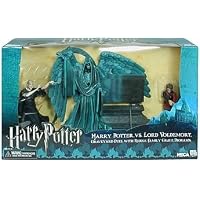 Harry Potter  vs Voldemort 7" Graveyard Boxed Set
