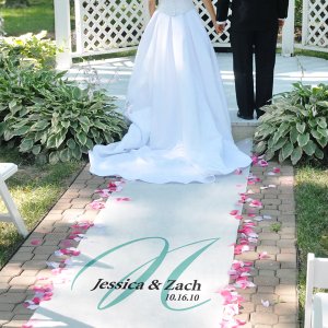willow tree stores:Elegance Personalized Aisle Runner (Varies) (100'D x .25