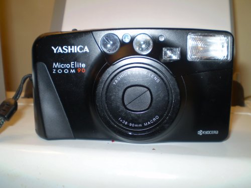 Yashica Micro Elite Zoom 90 35mm Camera QD