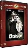Revue Universal Pictures  / Charade