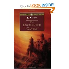 The Enchanted Castle (Puffin Classics)