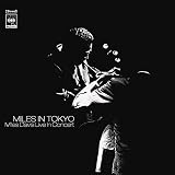 Revue Miles Davis  / Miles In Tokyo