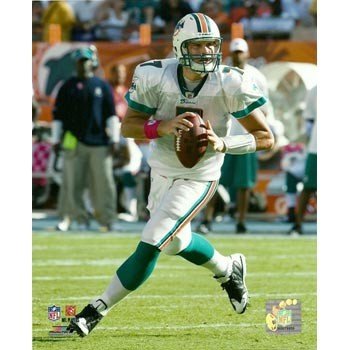 Chad Henne Miami Dolphins Rolling Out 8x10 Photo