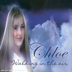 CHLOE : WALKING IN THE AIR