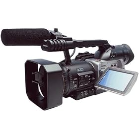 Panasonic AG-DVX100B - Camcorder - professional - widescreen - 410 Kpix - optical zoom: 10 x - Mini DV