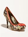 GUESS Gregi Pump