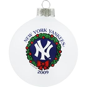 New York Yankees 2009 Wreath Round Christmas Tree Ornament