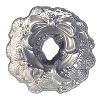 Nordic Ware Platinum Holiday Wreath Bundt Pan