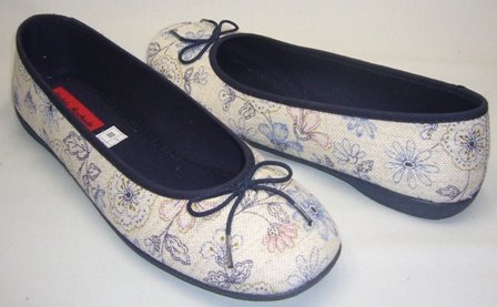 Andres Machado Floral Print Canvas Ballerina - 45 EU