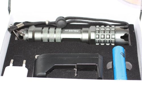 18W de puissance élevée du CREE LED lampe de poche Flashlight police batterie incluse, chargeur