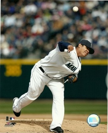 Felix Hernandez Seattle Mariners Pitching 8x10 Photo