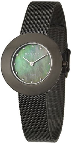 titanium quartz watch. Style Quartz Watch 569STTM