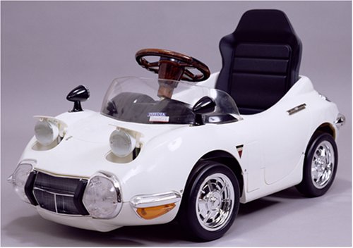 Cover image : ペダル式 TOYOTA2000GT ホワイト