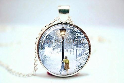 Pretty Lee 2015 Fashion Narnia The Lion The Witch And The Wardrobe Lucy And Lamp-Post Necklace Glass Photo Cabochon Necklace Christmas gift