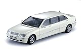 Review Sun Star 4112 / Die-cast Model Mercedes-Benz S Class Pullman (Stretch Limo) (1:18 scale in White)