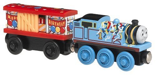 Thomas & Friends Wooden Railway - Happy Birthday Thomas and Box Car