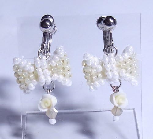 Stitch earrings or earrings kit cream roses and ribbon NARUMIDO (japan import)