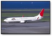 1/200 ���{�q�� �{�[�C���O737-800