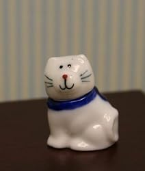 Dollhouse Miniature Blue & White Porcelain Cat Cookie Jar