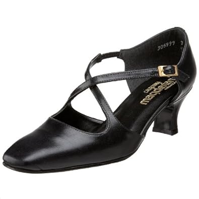 Amazon.com: California Magdesians Women's Bonnie Pump