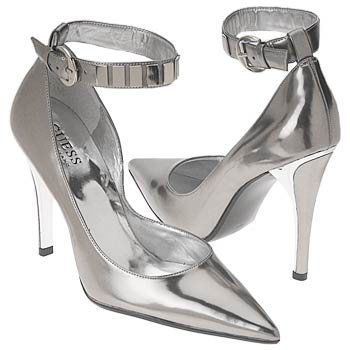 GUESS Women’s Confide 2 Wedding Shoes Picture