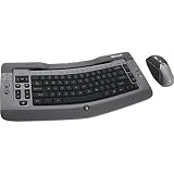 Microsoft Wireless Entertainment Desktop 7000 (Silver)