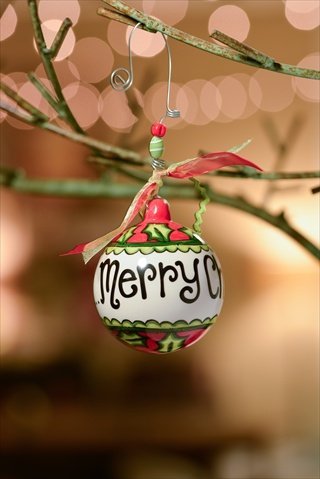 Glory Haus 2050109 Merry Christmas Yall Holly Leaves Pack of 2 Glory Haus 2050109 Merry Christmas Yall Holly Leaves Pack of 2