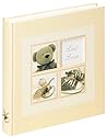 Walther UK-174 Babyalbum Dinky Bear mit Ausstanzung für persönlichen Namen, 60 weiße Seiten, 4 Seiten illustrierter Vorspann, 28 x 30,5 cm creme in Geschenkbox