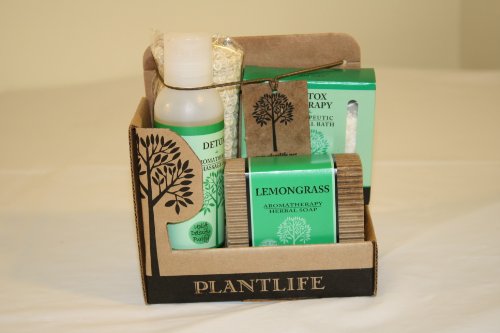 Detox Spa @ Home Gift Set with 4 oz Detox Massage Oil. 3 oz Detox Bath Salt and 4 oz Bar of Lemongrass Aromatherapy Soap