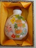 Chinese Enamel Glass Snuff Bottle: Love