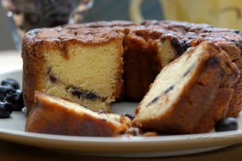 Coffeecakes.com Blueberry Coffee Cake by CoffeeCakes.com