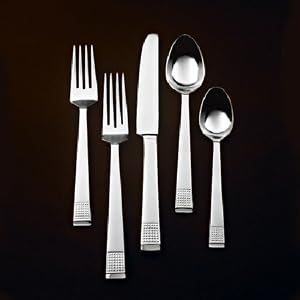 Vera Wang Stainless Blanc Sur Blanc 67 Pc Set and Chest by