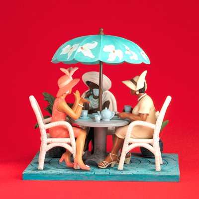 Tea Time Figurine - Annie Lee