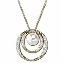 8mm China White Pearl, Round Brilliant Cut Diamonds, 14Kt. Yellow Gold. Diamond Necklace