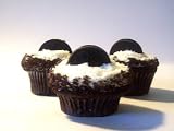 Frostines Edibles Gift Box of 9 Fresh Baked Gourmet Cookies & Cream Cupcakes