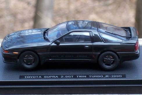 Cover image : EBBRO 1/43 トヨタ スープラ 2.5GT ツインターボR 1990 グリーン